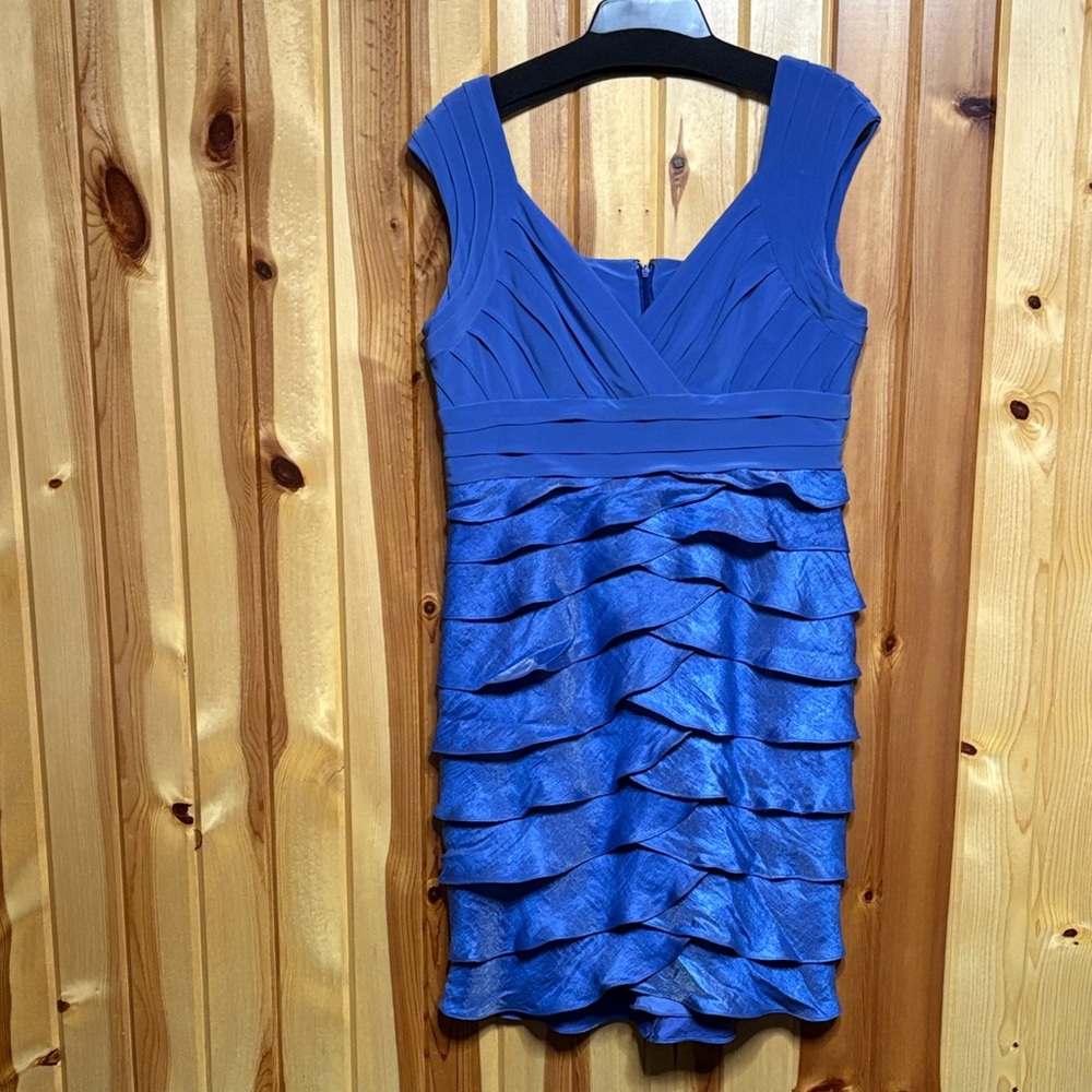 Adrianna Papell periwinkle Blue Ruffled V-Neck Dress sz 12